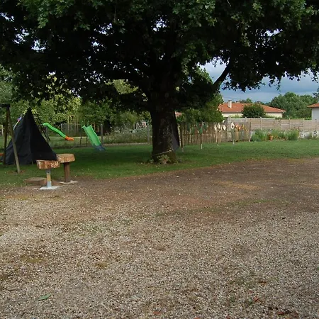 Proche St Emillion 度假居 *